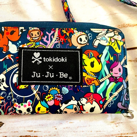EUC Sea Punk Toki-doki wallet with added strap - Picture 3 of 8